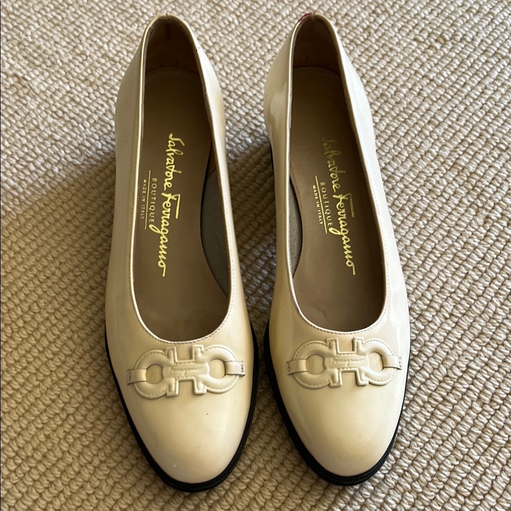 Salvatore Ferragamo Cream Women's Shoes